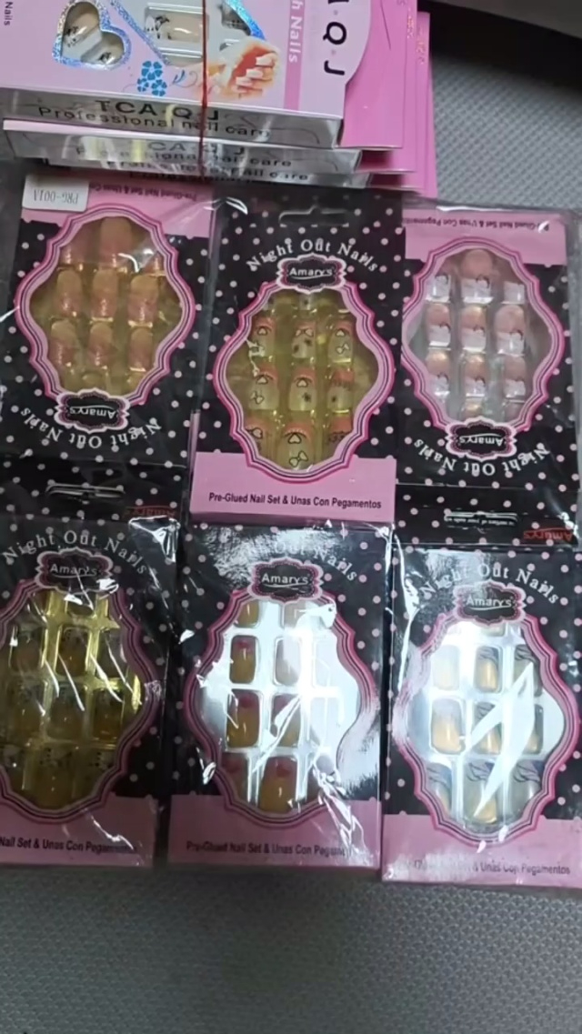 高品质盒装美甲大概有