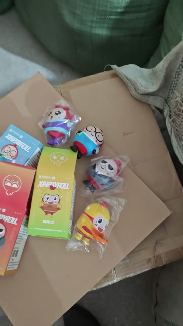 公仔玩具3800个，