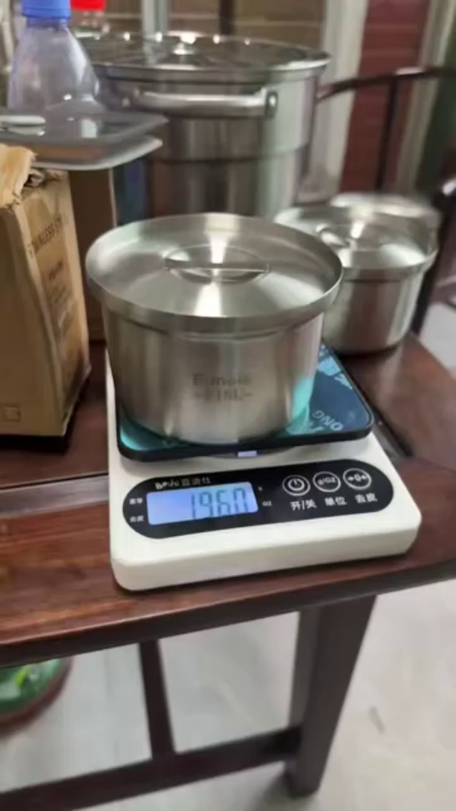 蒸蛋碗500格左右，
