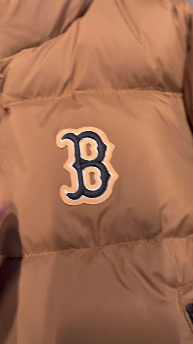 Mlb羽绒可配货