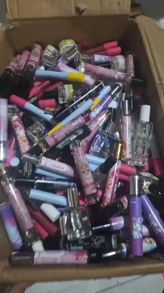 混款小香水8000瓶
