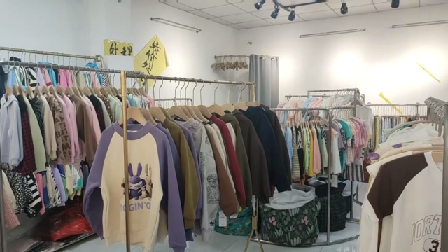 一家童装店实体店不做