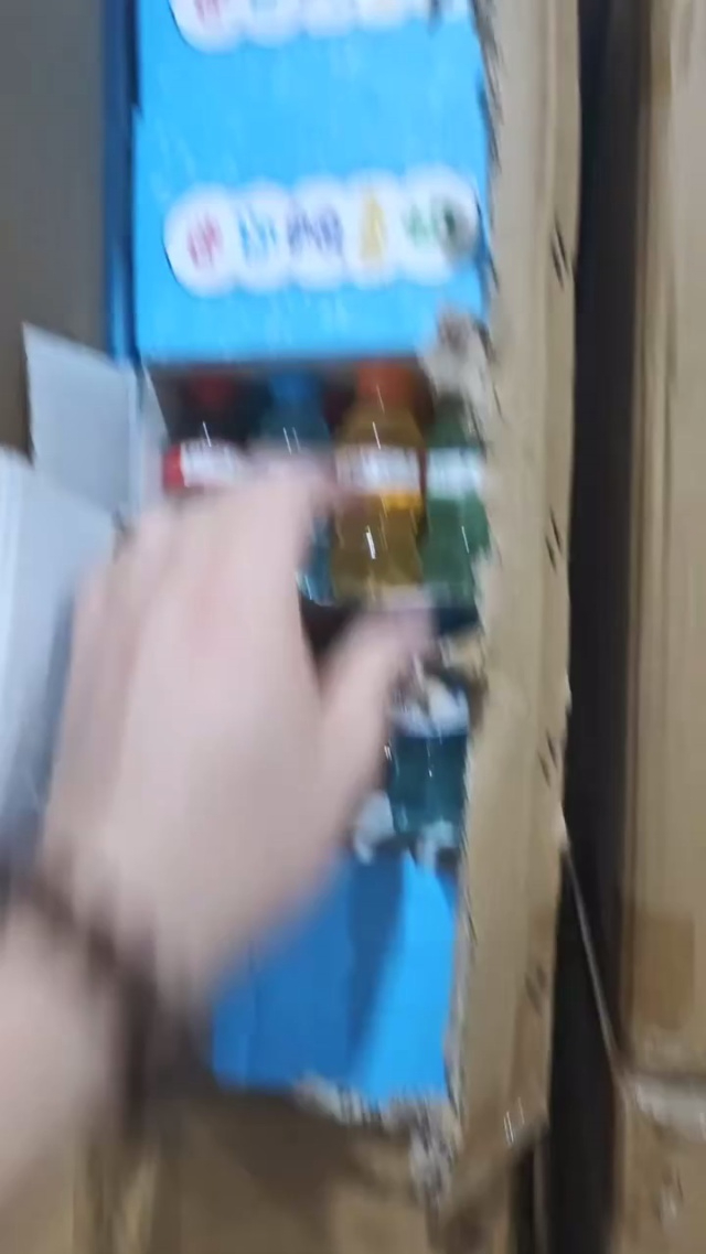 仓库搬迁处理迷你玩具