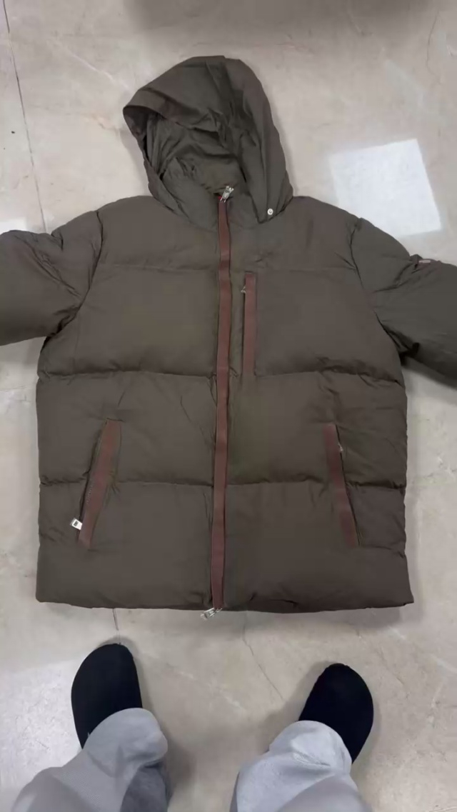 蒙口羽绒300多件黑