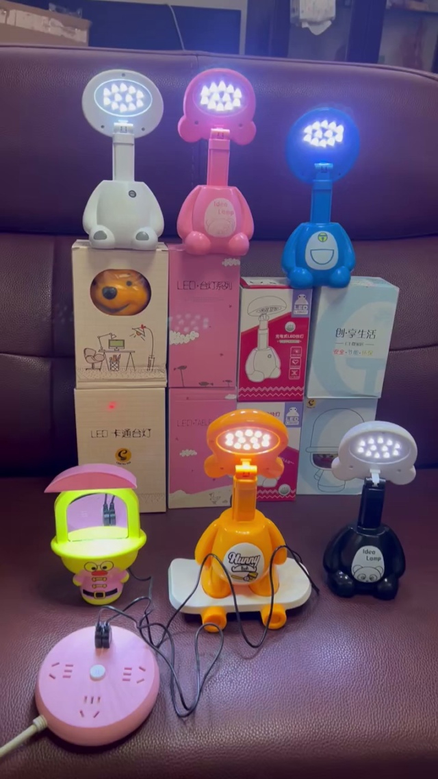 2.8元 全清 台灯