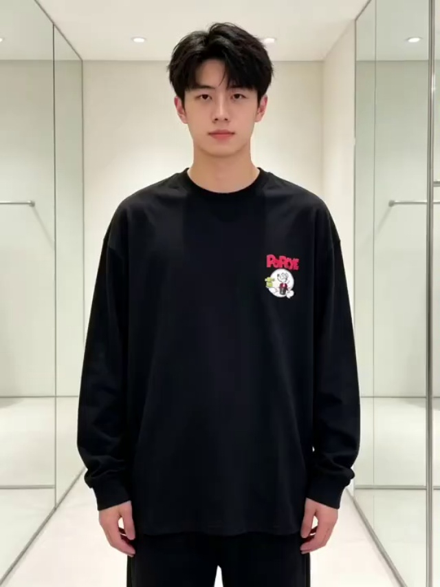 春秋薄款圆领宽松时尚