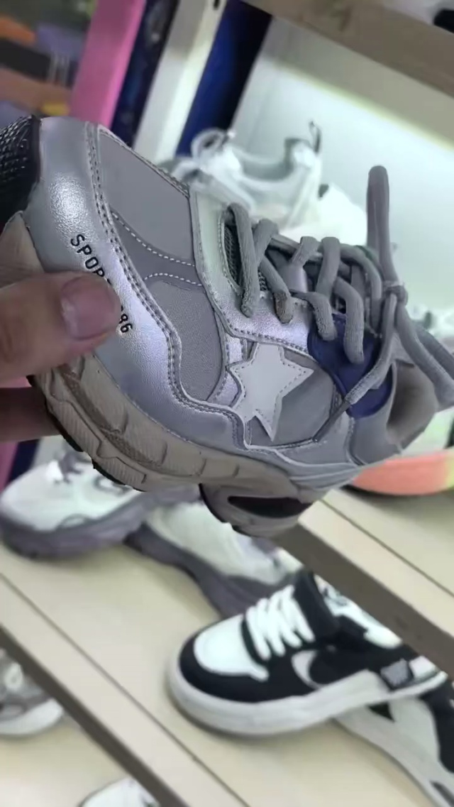 实体店清货100左右
