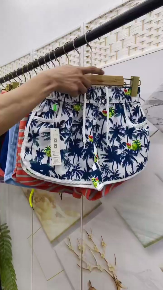 品牌女装短裤系列，码