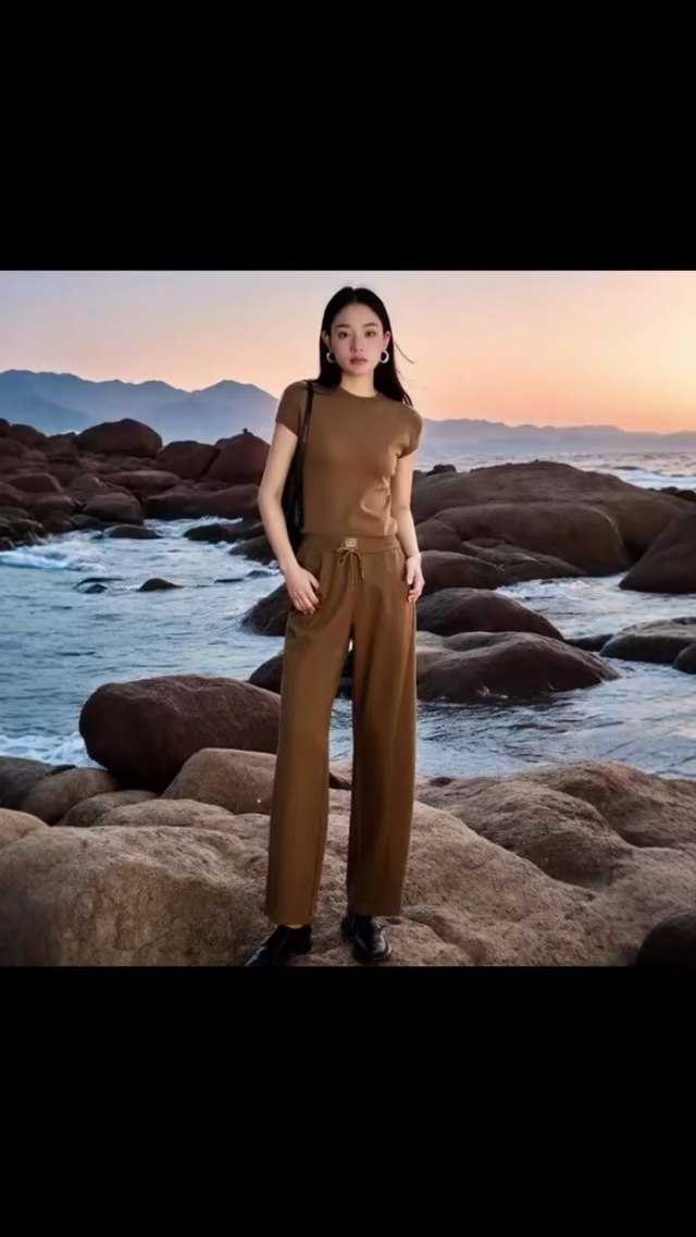 时尚经典小整杂款女士