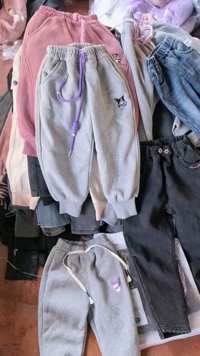 儿童裤子加绒不加绒的