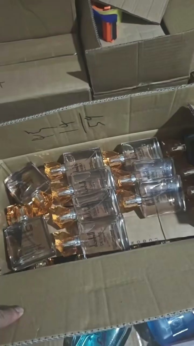 仓库大量现货香水，款