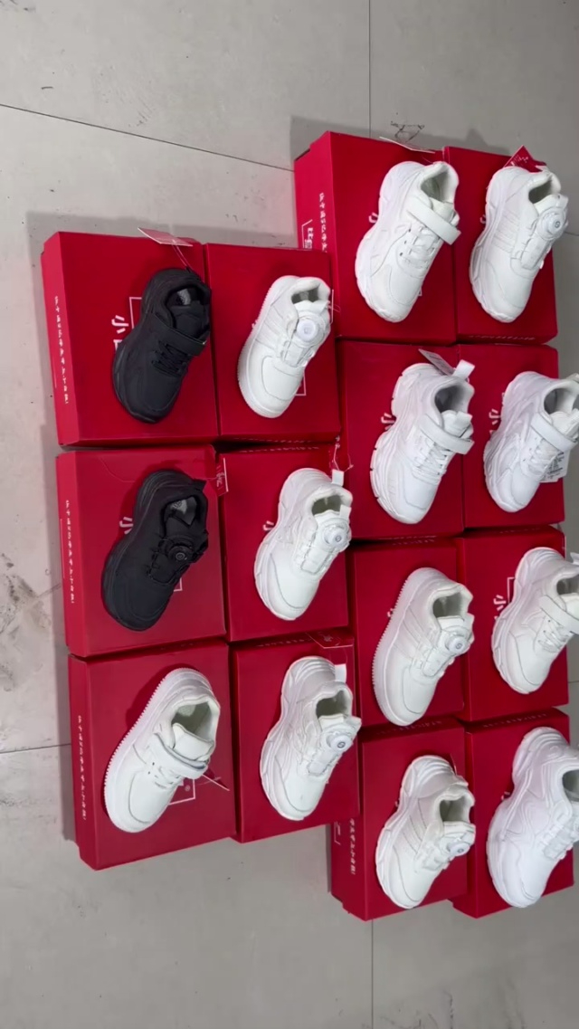 黄蜂比奇  几米熊 