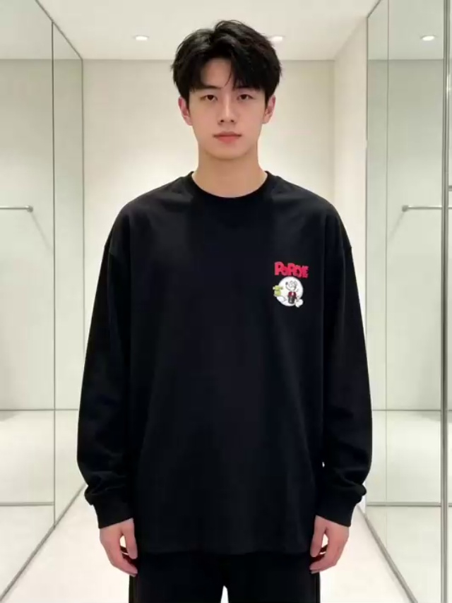 春秋薄款圆领宽松时尚