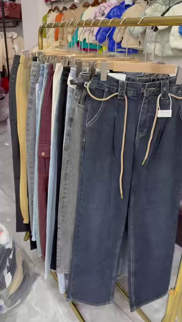 精品女裤，200条左