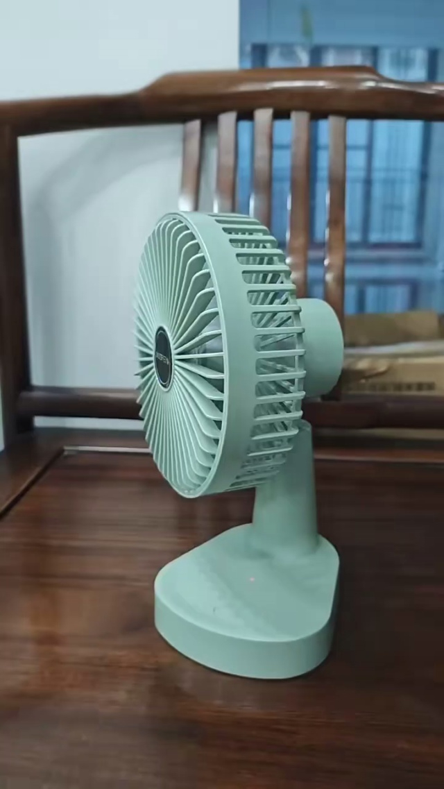 旋转桌面风扇 200