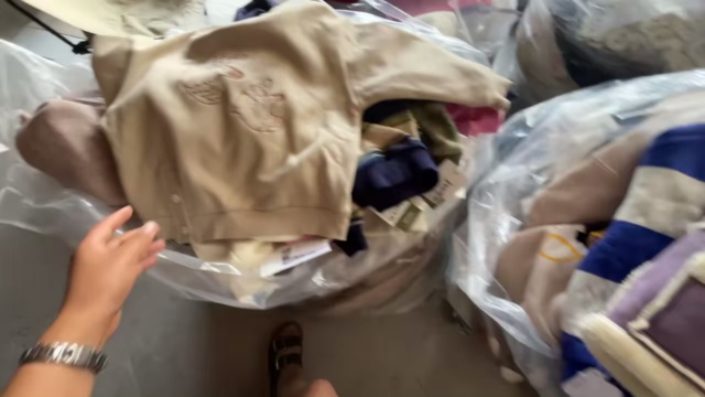 精品童装到货2000