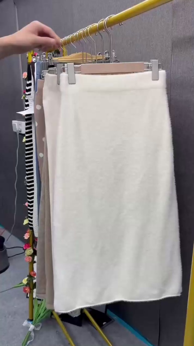 2000条左右女童学