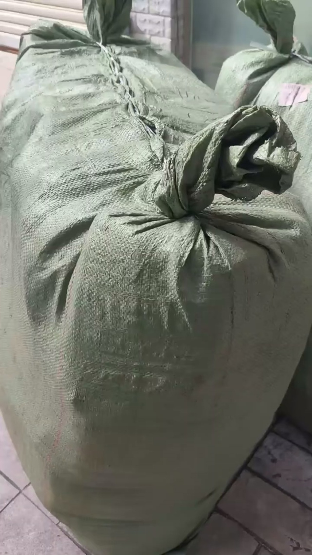 爬服套装打包发货  