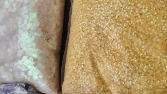亮片一批，款式颜色有