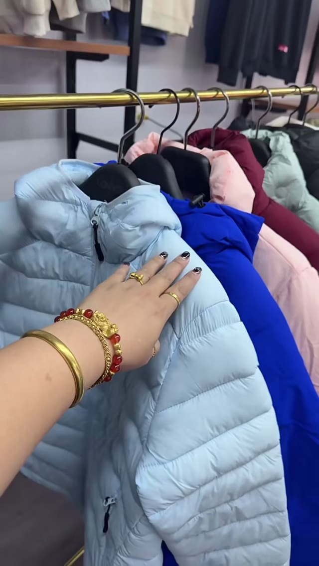实体店倒闭，赔血本处